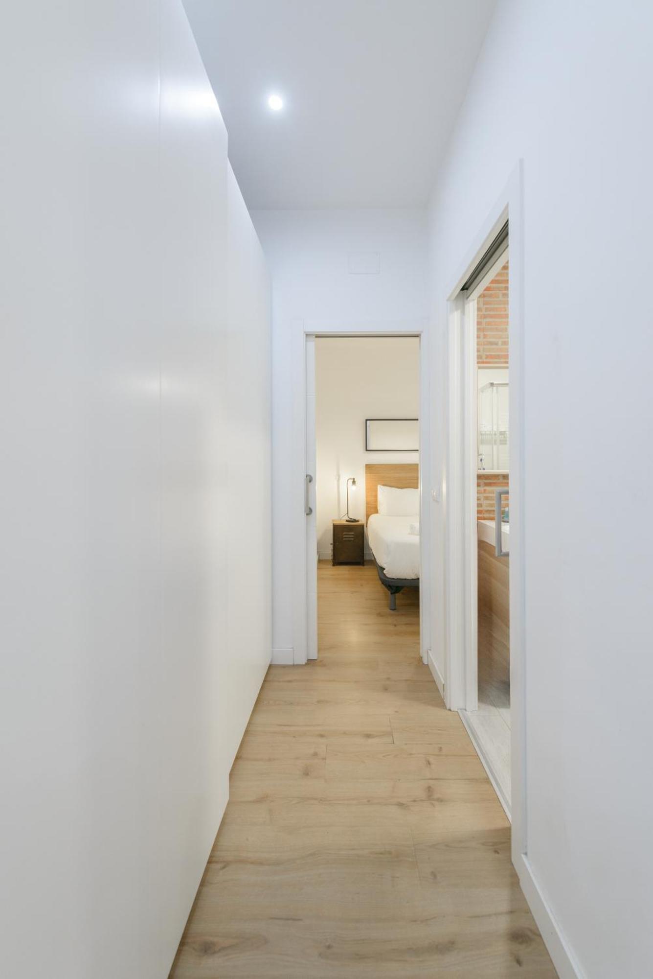Avila Calle, Precioso Estudio En Santiago Bernabeu-Estrecho En Segundo Piso Sin Ascensor Apartment Madrid Exterior photo
