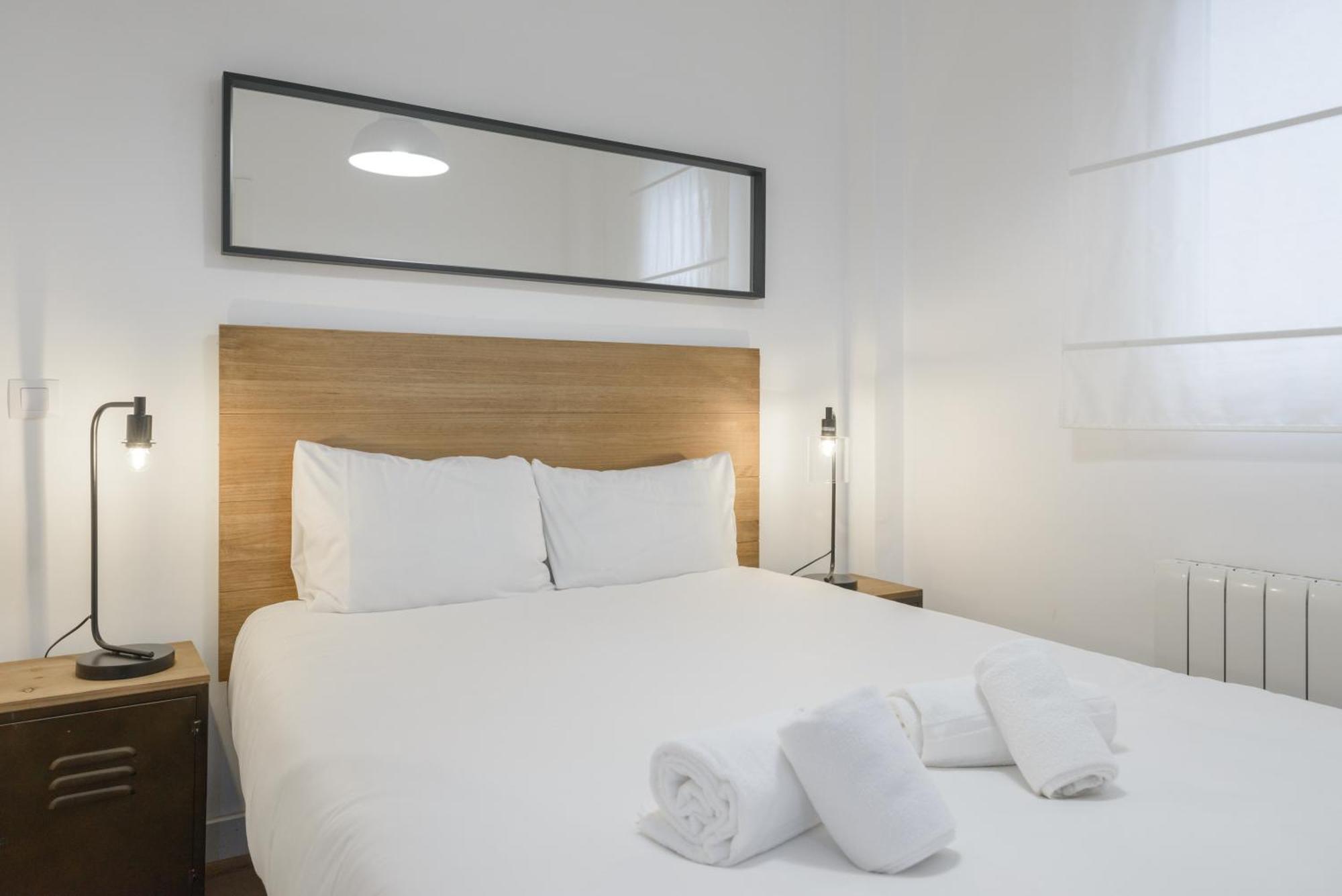 Avila Calle, Precioso Estudio En Santiago Bernabeu-Estrecho En Segundo Piso Sin Ascensor Apartment Madrid Exterior photo