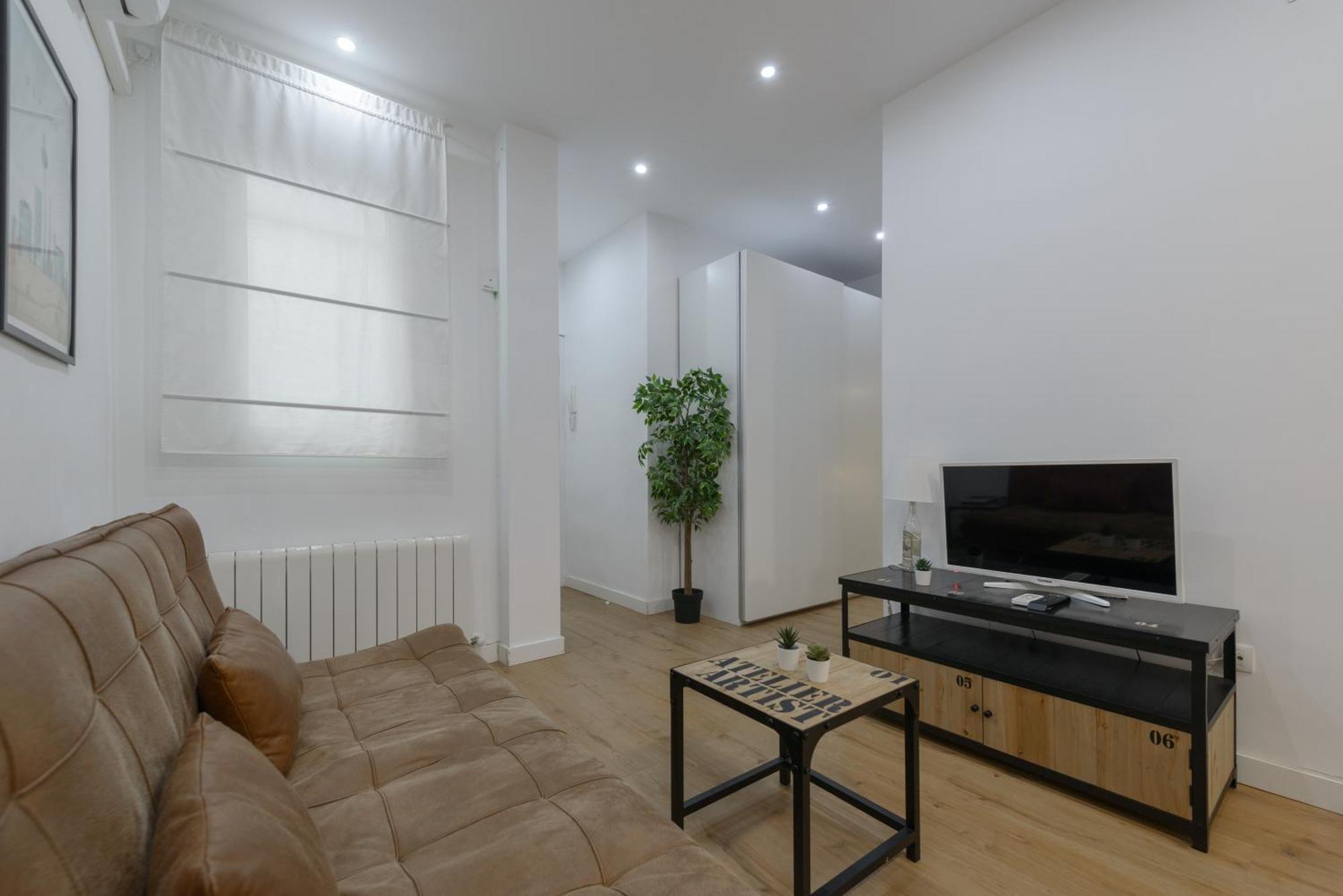 Avila Calle, Precioso Estudio En Santiago Bernabeu-Estrecho En Segundo Piso Sin Ascensor Apartment Madrid Exterior photo